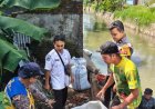 Bhabinkamtibmas Abiantubuh Baru Bersama Babinsa dan Lurah Gelar Gotong Royong Bangun Tanggul Sungai Unus