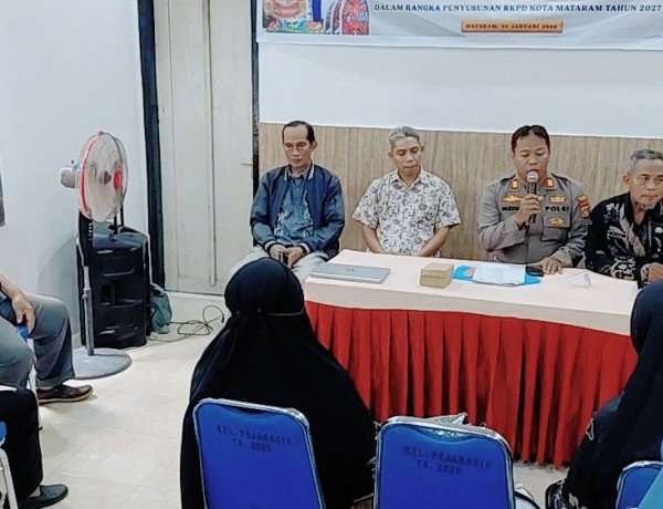 Jelang Ramadan, Kapolsek Mataram Ajak Warga Pejanggik Perkuat Siskamling dan Kewaspadaan Lingkungan