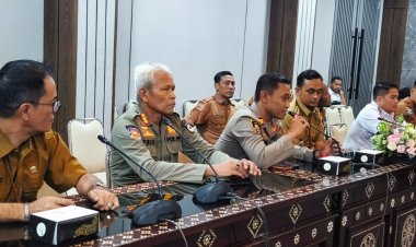 Bahas Dugaan Pungli PKL, Kapolsek Selaparang Hadiri Rakor Bersama Pemkot Mataram